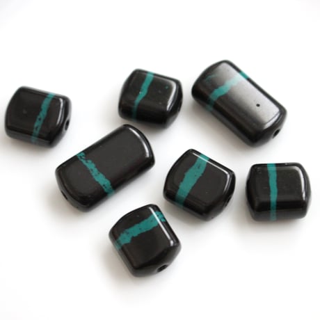 . ターコイズラインのガラスビーズ22㎜（ロング）2個　フランスヴィンテージ　220