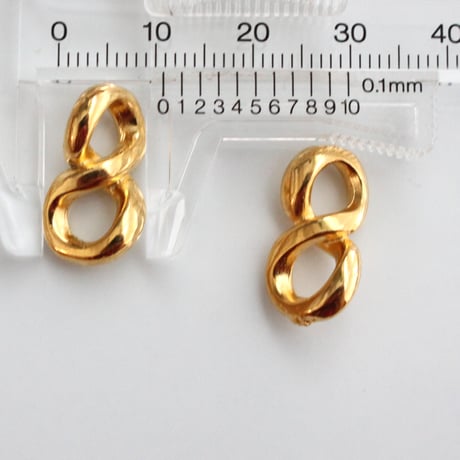 .金属ループ型パーツ19㎜　2個　 ドイツ製ヴィンテージ　601