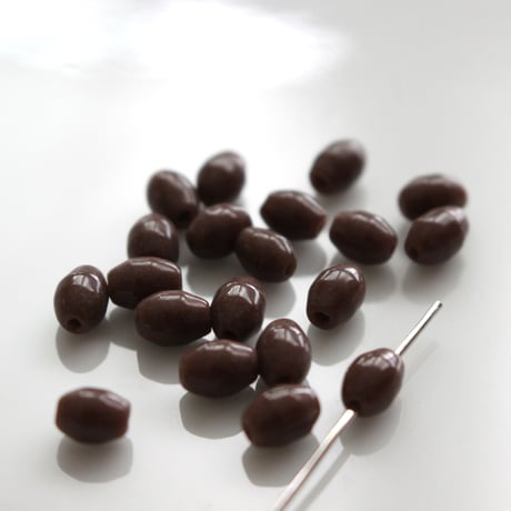 ナツメ型ガラスビーズ14個 6㎜（チョコ）フランス製　246