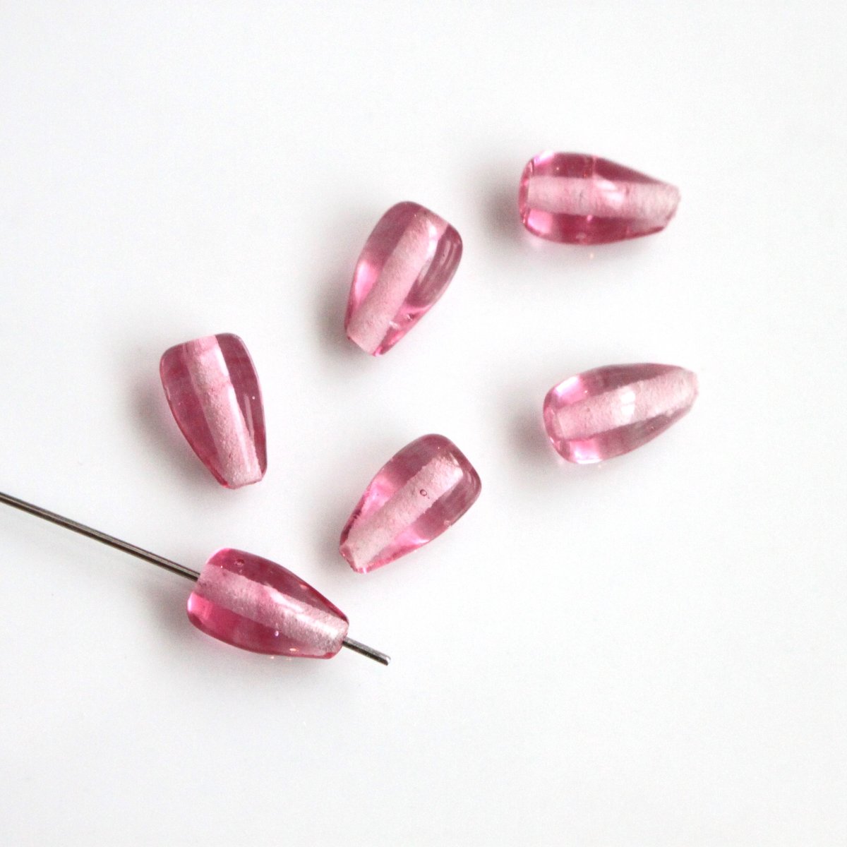 ドロップ型ガラスビーズ10㎜（クリアピンク） 6個 ヴィンテージ 2222