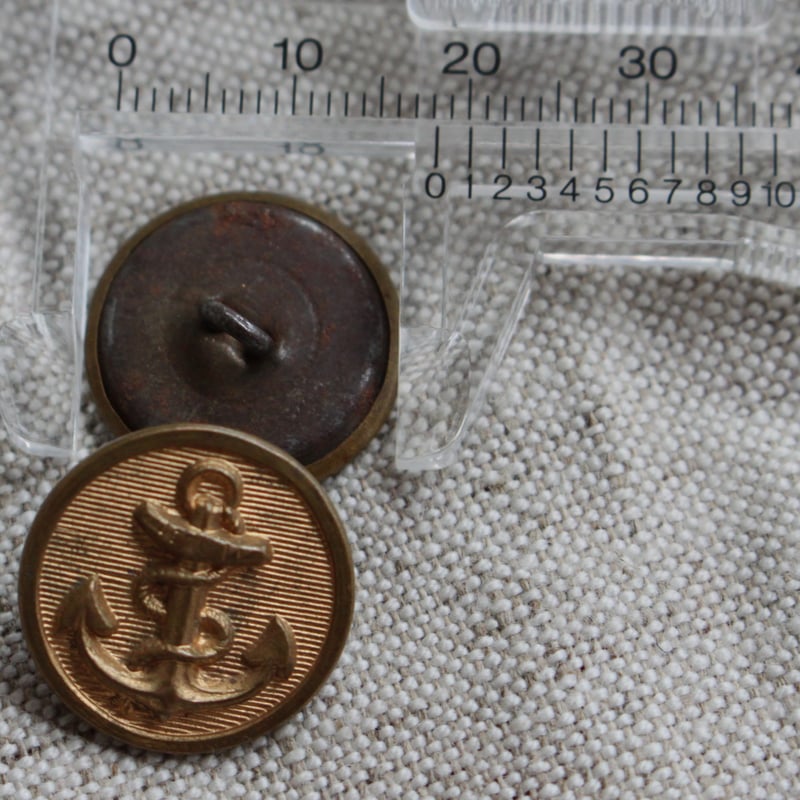 古いフランスの真鍮ボタン2個set 18㎜ 342 | Le manège