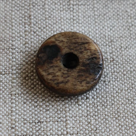 フランスの古い柿の木ボタン20㎜ 　フランスアンティークボタン　189