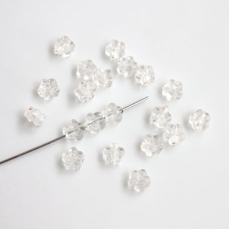 . ちいさなフラワーアクリルビーズ  6㎜ 　20個    ヴィンテージ　2402