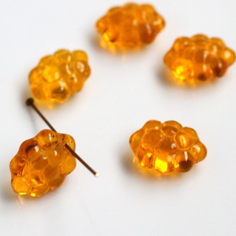 フラットぶどうのガラスパーツ（イエロー）14㎜ 2個 チェコ