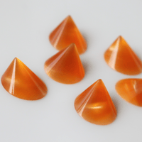 円すい変形カボション 13㎜（orange）1970年代France vintage535