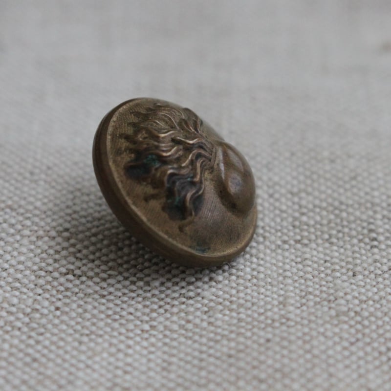 古い真鍮のフランスファイヤーマンメタルボタン 21㎜ フランス