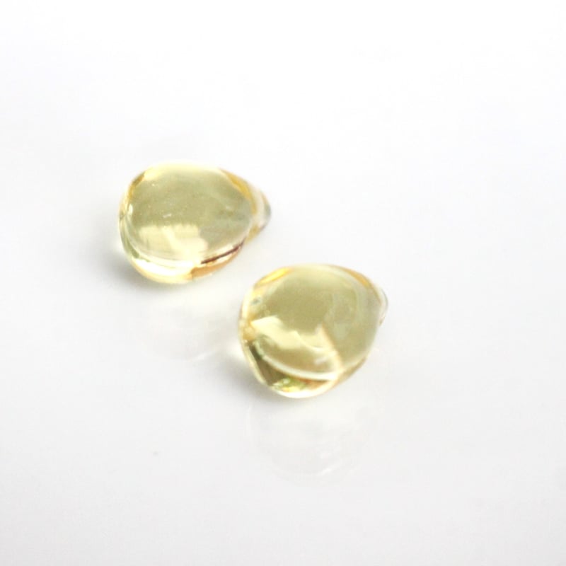 ドロップガラスビーズ13㎜ 2個（yellow） チェコ80年代ヴィンテージ