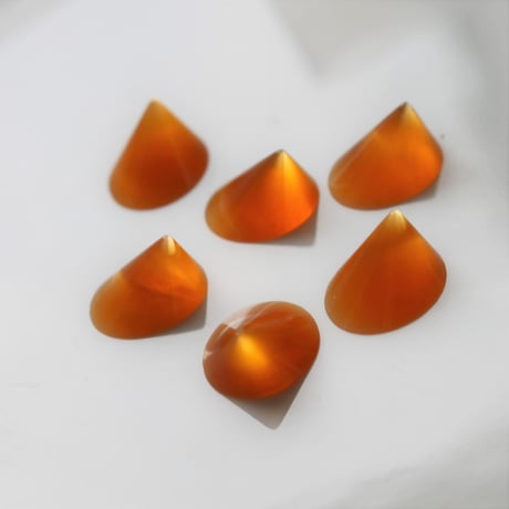 円すい変形カボション 13㎜（orange）1970年代France vintage535