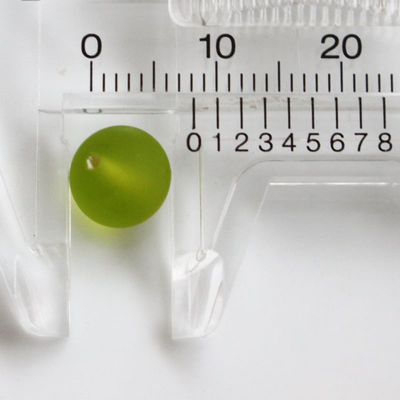 ラウンドガラスビーズ8㎜（マスカット） 4個 ヴィンテージ 477 | Le manège