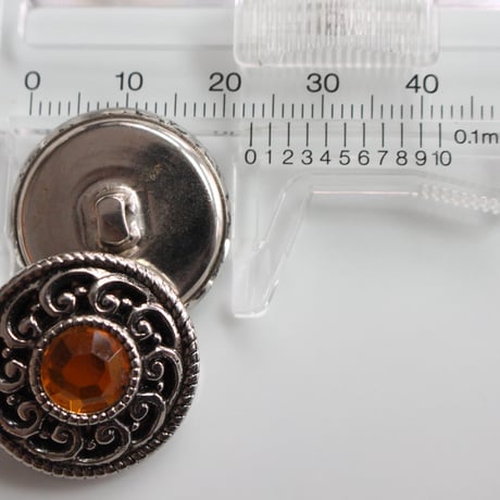 france vintage メタルボタン2個セット（ｲｴﾛｰ）23㎜　344t