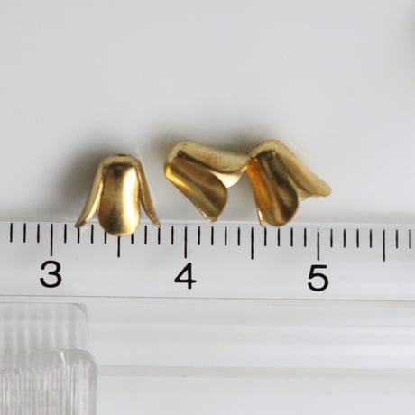 フラワー型ビーズキャップ4個set（S）6㎜（ｺﾞｰﾙﾄﾞ花びら4枚）フランスヴィンテージ 714