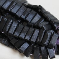.黒いフレンチジェットビーズ（長方形）12㎜　1900年代フランス製  OR21