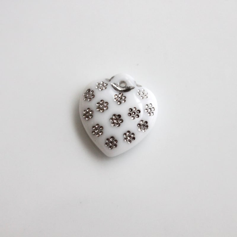 琴　ヴィンテージ　年代物 50年代ガラスのハートパーツ14㎜（white） ヨーロッパ