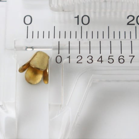 フラワー型ビーズキャップ4個set（S）6㎜（ｺﾞｰﾙﾄﾞ花びら4枚）フランスヴィンテージ 714