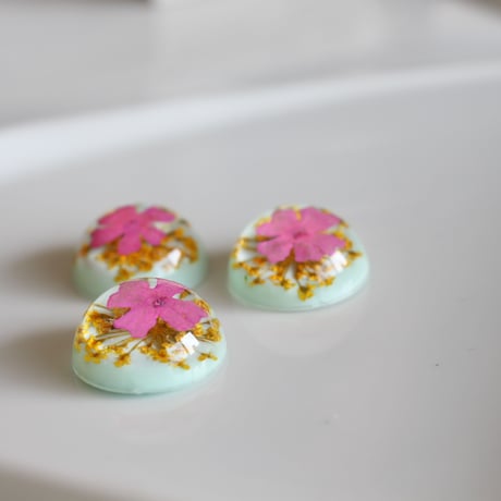 フランス現代カボション1.8㎝　babybule×pink フラワーパーツ  536