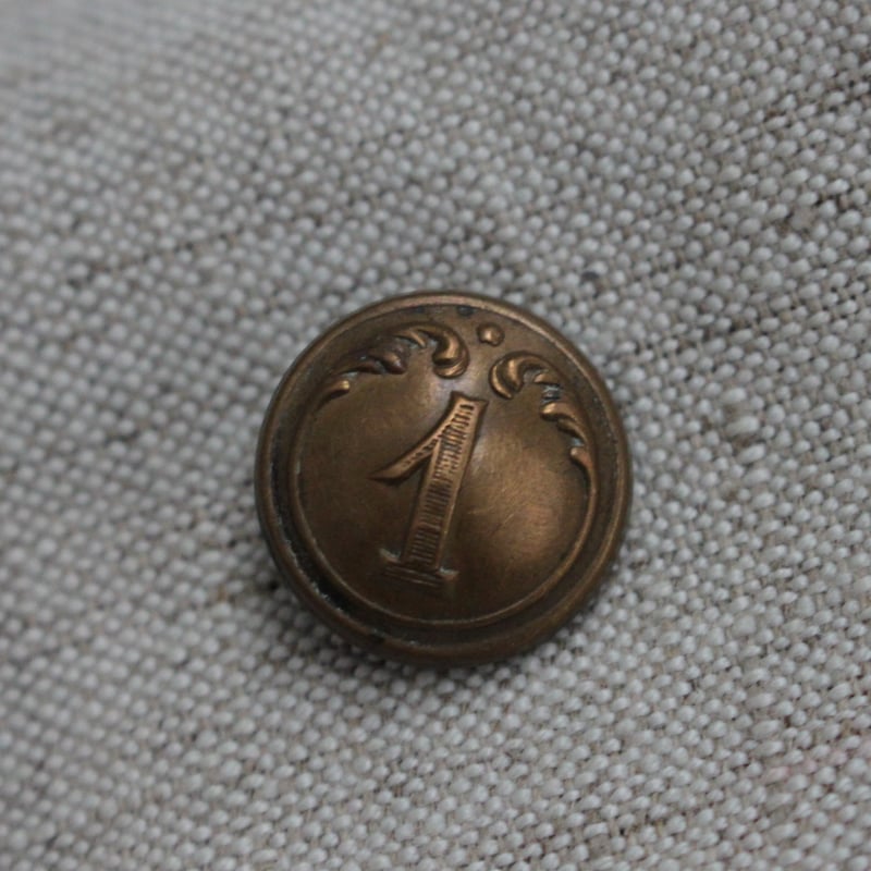 古い真鍮のボタン 18㎜ フランスアンティーク fh32 | Le manège