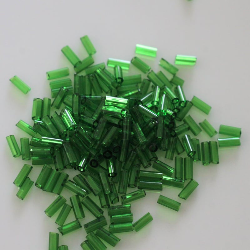 アルギュ　25ピース　グリーン SALVADORI 竹ビーズ （ｸﾞﾘｰﾝ）5g フランス製ヴィンテージビーズ 633