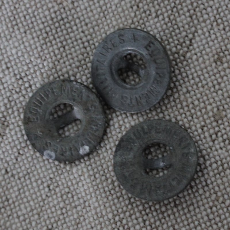 希少 フランス軍アルミボタン 16㎜ 1個 equipements militaire 3