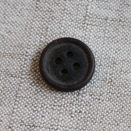 フランスの古い紙製ボタン19㎜（ﾌﾞﾗｯｸ）A　パピエ・マシェ ボタン 　フランスアンティークボタン　186