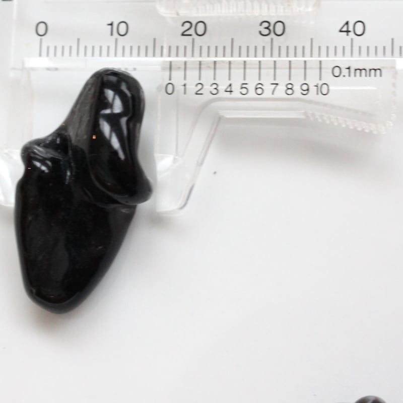 ブラックガラスビーズ32㎜ フランスヴィンテージ 283 | Le manège