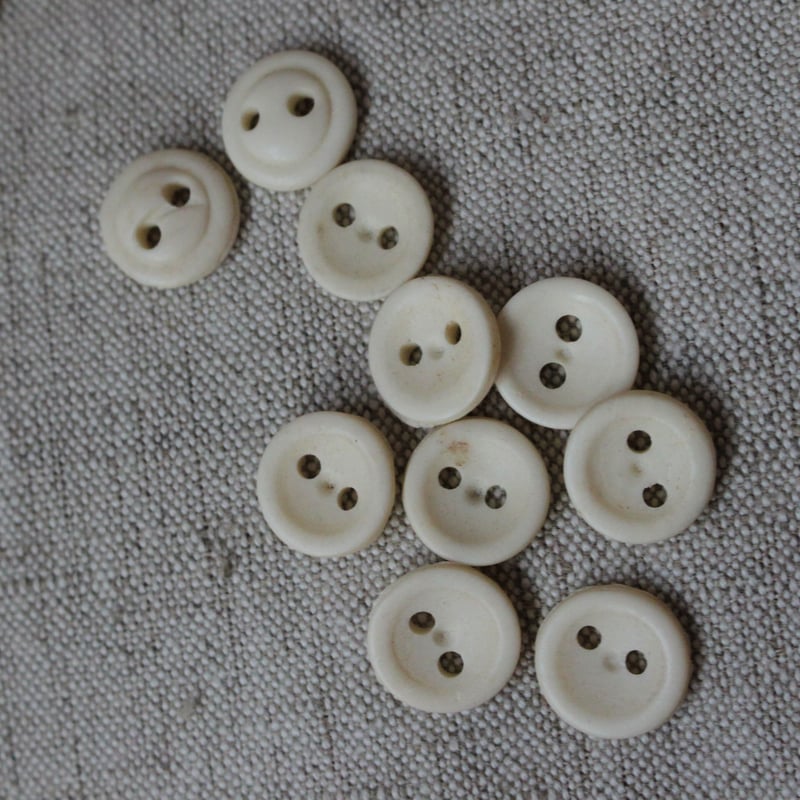 フランスの古いボーンボタン 14㎜ フランスアンティーク 368t | Le manège