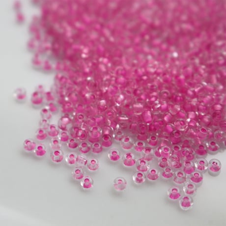 シードビーズ　5ｇ　Ø2㎜　(Magenta)　フランスヴィンテージ　　2702