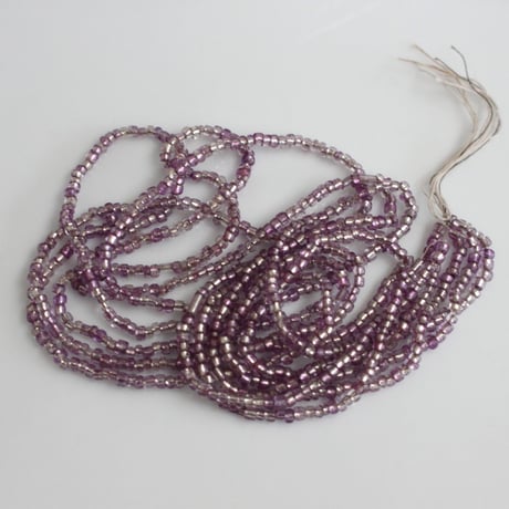 .アンティークシードビーズ 1束（ﾒﾀﾘｯｸﾊﾟｰﾌﾟﾙ）フランス製