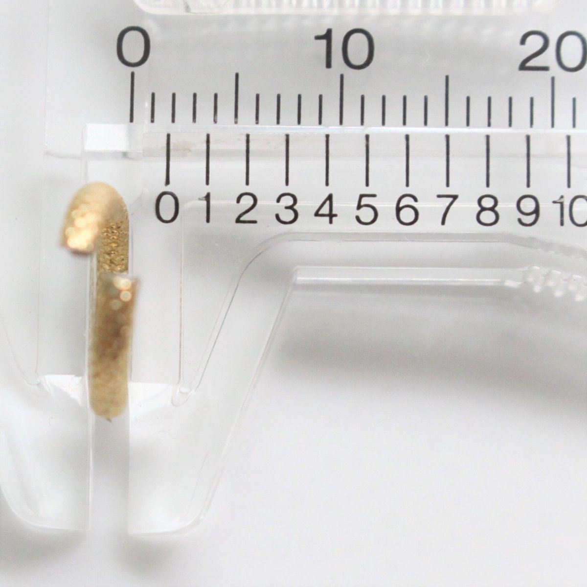 砂金パーツ メタルパーツ オーバルフレーム 変形フレーム 6個 320円  