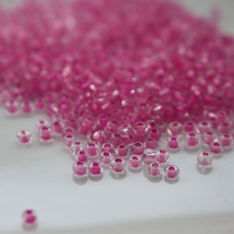 シードビーズ　5ｇ　Ø2㎜　(Magenta)　フランスヴィンテージ　　2702