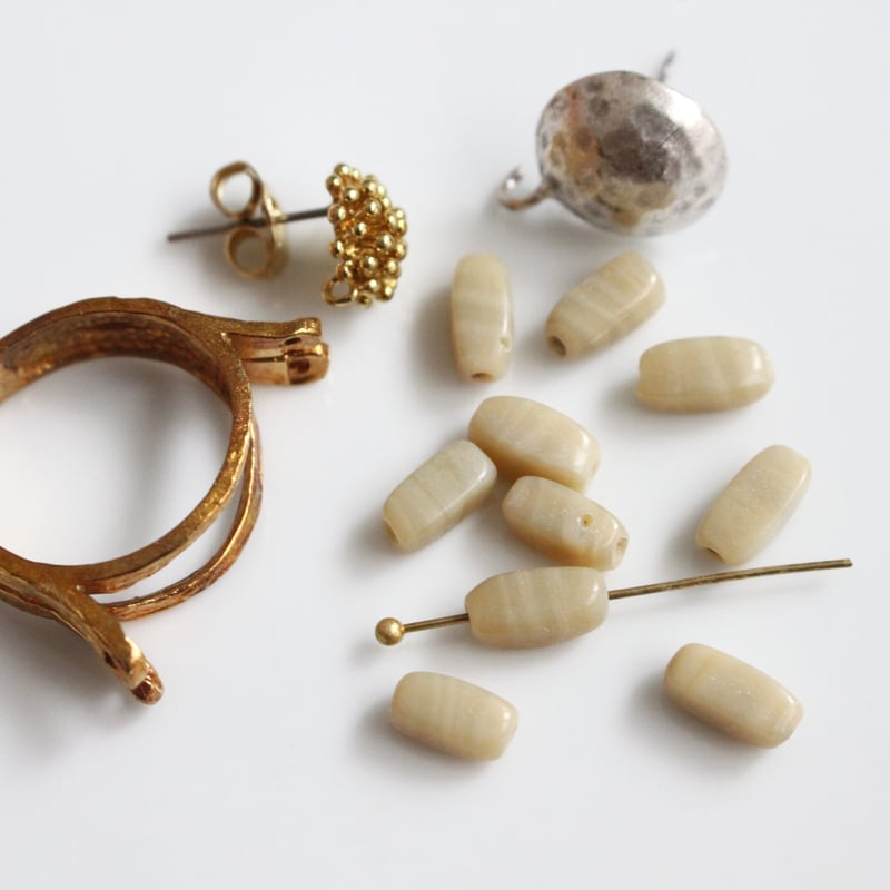 細長ガラスビーズ10個（ブルー）9㎜ チェコヴィンテージ 169 | Le manège