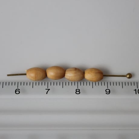 .ちいさな無塗装ナツメ型ウッドビーズ（白木）7㎜ フランスヴィンテージ