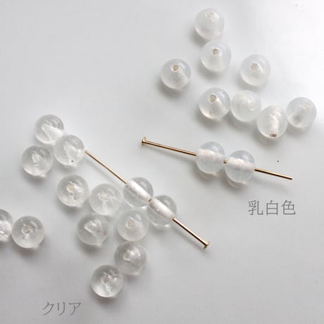 . ラウンドガラスビーズ6㎜（乳白色）10個　フランスヴィンテージ 386