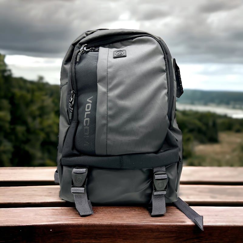 【希少】VOLCOM 4way キャリーバッグ トラベルバッグ リュック VOLCOM 正規品 ボルコム リュック 22L バックパック HARDBOUND