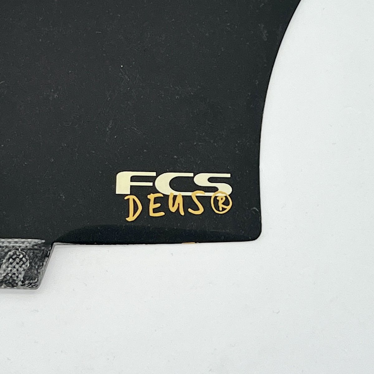 FCS2 モダンキールmodern keel　deus コラボ　限定 Deus × FCS2 MODERN KEEL PG RETAIL FINS | SYMPAT