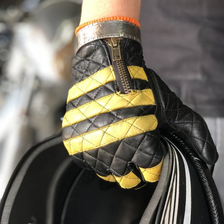 Leather glove / yellow x Black　黄×黒　囚人グローブ