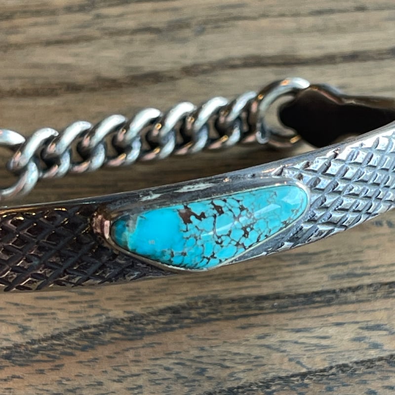 LYNCH SILVERSMITH“TURQUOISE SCALE CUFFS” LYNCH SILVERSMITH“TURQUOISE SCALE CUFFS” SCALE CUFFS with