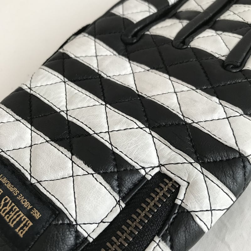 黒x黒　レザー調　白X白　レザー調　2点セット売り 調節可能なレザーグローブ - ブラック | ZARA Japan / 日本