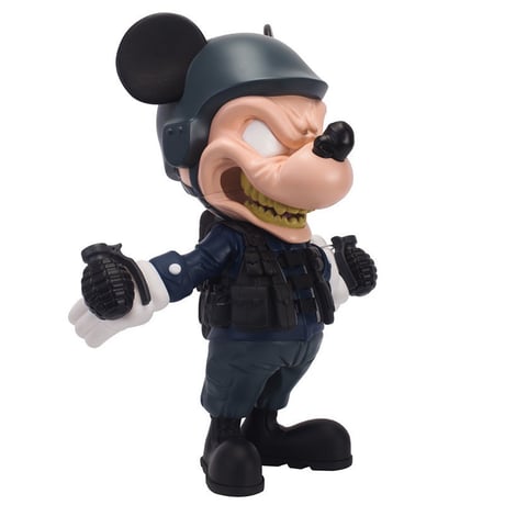 War Mouse Riot Blue by Clogtwo