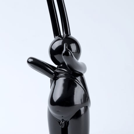 mr clement sofubi sculpture / a vulgar statement: set of wbg version
