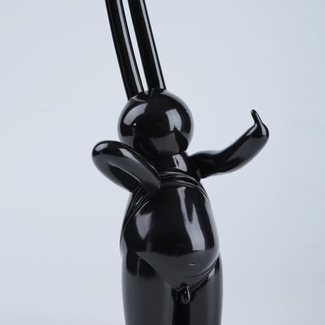 mr clement sofubi sculpture / a vulgar statement: wbg version