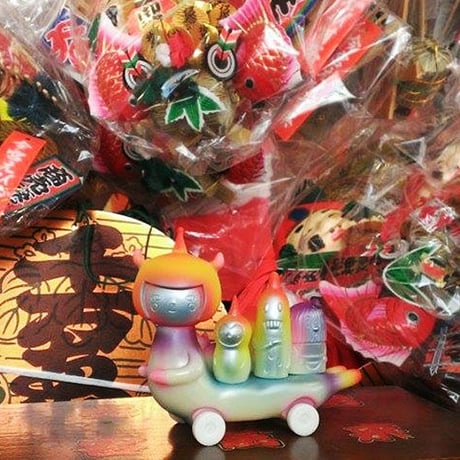 Microbus "To The Candy Kaijyu Planet" by Aya Kakeda