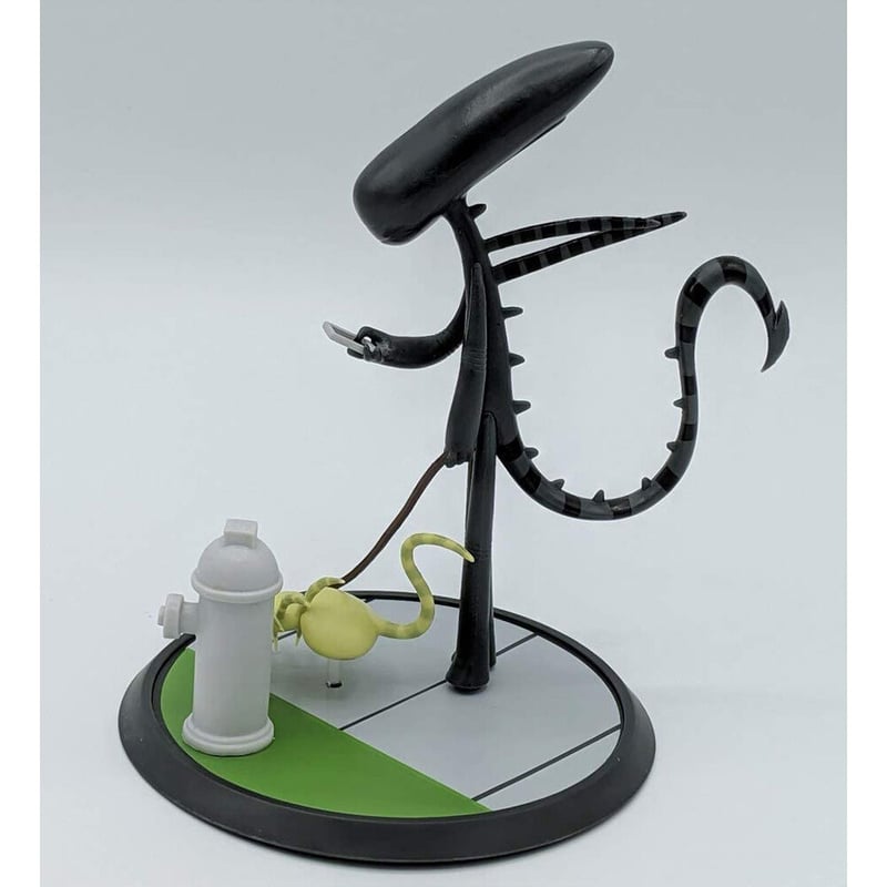 エイリアン　おさんぽフィギュアAlien Out for A Walk Alien Out for A Walk Collectible Figure by Joey