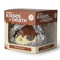 4” Skull Kisses of Death Standard Edition by Andrew Bell