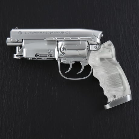 Tomenosuke Blaster 2049 Stunt Model Platinum