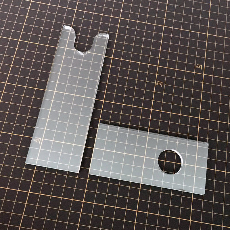 Sofubi Flesh Gordon Pistol Display Stand | tome