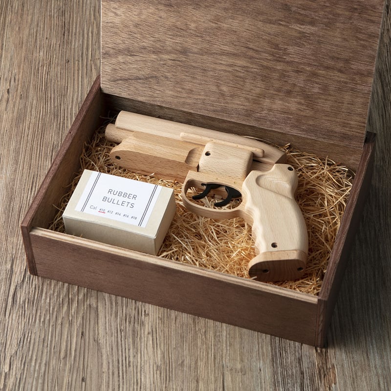 Tomenosuke Blaster Rubber Band Gun & Holster ﻿﻿