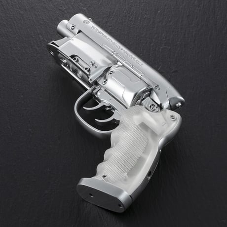 Tomenosuke Blaster 2049 Stunt Model Platinum