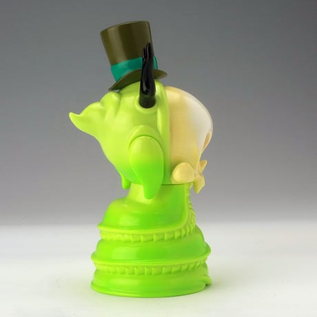 Snake Skelve Bitter Mantis Green by Brandt Peters