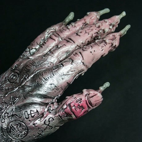 Hand of Glory Effigy Edition by Florian Bertmer