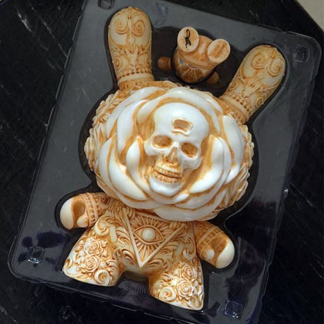 Arcane Divination The Clairvoyant 8" Dunny by J*RYU